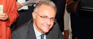 Il ministro della Difesa gioca all’attacco e lancia un’Opa sul Pdl. Ma i voti chi li porta?