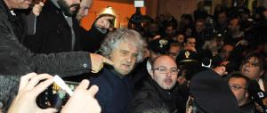 Grillo ora fa l’economista: via la Cig, è un’invenzione della famiglia Agnelli (ma non è vero)