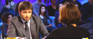 Il papà è “un camerata con onore”. E il grillino, processato dalla Bignardi, s’imbarazza…