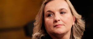 Una senatrice Pd vuole togliere la scorta a Berlusconi (e lasciarla a D’Alema e Prodi)