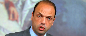 No di Alfano alla trascrizione di nozze gay celebrate all’estero