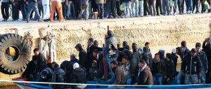 Clandestini, il centrodestra accusa il governo: prima abolisce il reato e poi lancia l’allarme