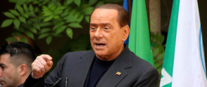 Berlusconi: c’è il pericolo di una svolta autoritaria. E non esclude il ritorno alle larghe intese