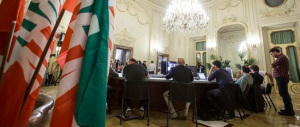Gli azzurri: «Abbiamo pagato l’assenza di Berlusconi». Ora la parola d’ordine è un “nuovo centrodestra”