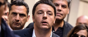 Renzi attacca Grillo: è uno sciacallo. «C’è un derby tra rabbia e speranza. Ma niente sondaggi, portano sfiga…»