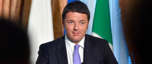 Renzi uno e trino sugli schermi tv, finalmente l’Agcom lo bacchetta…