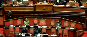 Senato, vuoti i banchi del governo. Sono tutti con Renzi a vedere la partita…