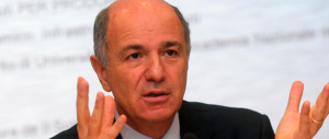 Passera apre il suo “cantiere” politico e vira sul centrodestra. Ma parte senza umiltà…