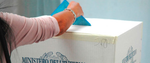 Domani si vota per il ballottaggio in 148 comuni. Gasparri denuncia: «Renzi ha violato il black-out»