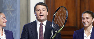 Renzi, mister Passerella: dalle tenniste a Nibali fino alla Concordia, lui c’è sempre. Ma lavorare, no?