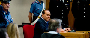 Giudici forti e politica debole. Cosa c’è dietro la diffida a Berlusconi e l’ipocrisia della immunità