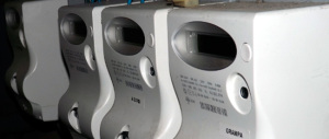Elettricità: cala il costo della materia prima, ma il fisco continua a gonfiare le bollette