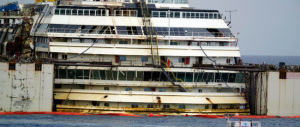 Concordia, il vento rallenta le operazioni, ma il rientro a Genova rimane fissato a lunedì