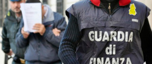 Indagine della Gdf su un piccolo giro di spaccio ai Castelli fa emergere un grosso clan criminale: sequestrati beni per 43 milioni