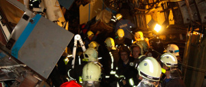 Metro deragliata a Mosca, fermati due operai. A causare l’incidente uno scambio montato male