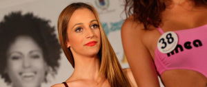 Torna in passerella la miss ridotta in fin di vita dall’ex fidanzato. Ha conquistato le finali di Salsomaggiore