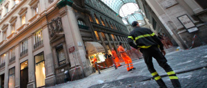 Napoli, è morto il ragazzino colpito dai calcinacci della Galleria Umberto. La Procura indaga sulle responsabilità