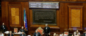 Riforme, esordio kafkiano. Grasso concede il voto segreto per cinquemila emendamenti. Tutto in salita per il governo
