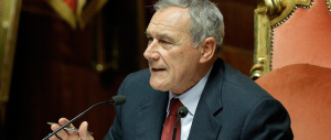 Grasso s’inventa “castigamatti”. Ma chiude la stalla quando i buoi sono già scappati