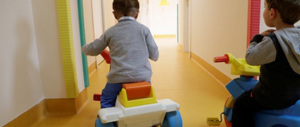 Accusate di violenze sui bambini all’asilo: tre maestre già ai domiciliari