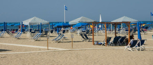 Toscana infelix: vietata (per qualche giorno) la balneazione a Viareggio. Cade nel ridicolo il “modello rosso”