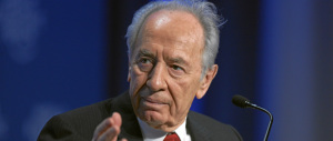 Peres, in visita in Vaticano, lancia la proposta al Pontefice: «Fondiamo l’Onu delle religioni»