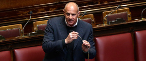 Il governo risponderà a FdI sulle sanzioni alla Russia. Rampelli: un attentato ai settori economici vitali