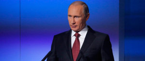 Crimea, Putin all’attacco: “L’orso russo non chiede permesso”