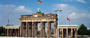 Berlino festeggia i 25 anni dalla caduta del Muro. La fine di un incubo, una lezione per tutti