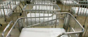 La crisi fa paura e le culle restano vuote: in Italia è allarme, anche sulla natalità siamo gli ultimi in Europa