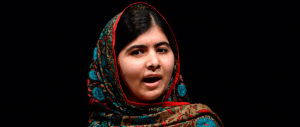 Malala, dopo il Nobel arrivano le minacce dei talebani: «Per lei abbiamo preparato coltelli affilati»