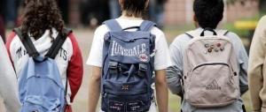 Scuola, schiaffeggia lo studente che lo insultava. Prof denunciato a Cagliari