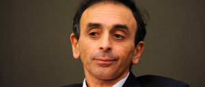 Massimo Fini: Zemmour ha successo perché “ammazza” il politically correct