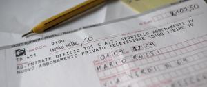 Spunta la “tassa occulta” da 80 euro: Renzi infila in bolletta il canone Rai