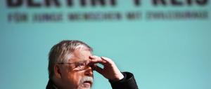 «Comunisti, siete miserabili residui»: l’ex dissidente scuote Berlino