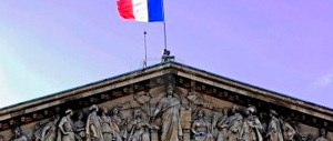 Lo “schiaffo di Parigi”: una mozione in favore della Palestina. È polemica