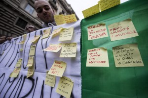 Roma: Marcia periferie, al via corteo "Marino vattene"