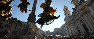 Contro Marino funerali a piazza Navona con bare e lumini