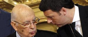 Napolitano prende per mano Renzi: «Se resta l’Italicum vai a sbattere»