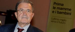 “Prodi, quanto ti amo”: la sinistra estasiata dal Prof, il web lo impallina