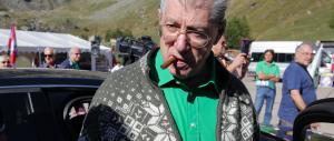 Bossi frena Salvini: la Lega non scenda al Sud. E il Cavaliere ringrazia