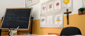 L’insegnante che toglie i crocifissi insiste e rischia un altro procedimento