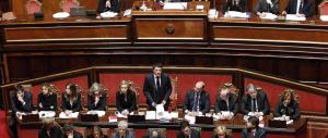 Renzi pensa a un mini-rimpasto per ringraziare Alfano e i Dem ribelli
