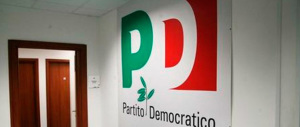 Renzi sempre più nei guai: la minoranza del Pd gli fa un altro sgambetto