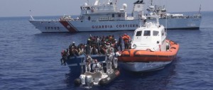 Altri 600 sbarchi in Sicilia. Il Tribunale di Milano: troppi “falsi” rifugiati