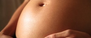 Vendola pretende l’utero in affitto. Gasparri: «Dove sono le femministe?»