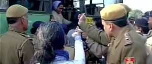 India, brutali violenze della polizia contro la marcia dei cristiani