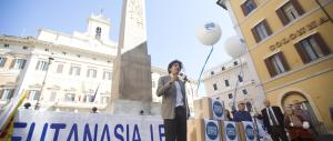 Eutanasia, i Radicali ci riprovano: vogliono una legge sulla dolce morte