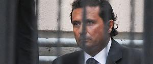 «Arrestate Schettino». Per la Procura di Grosseto c’è pericolo di fuga