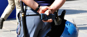 Una proposta: tutte le forze di polizia in strada. Libere da compiti d’ufficio